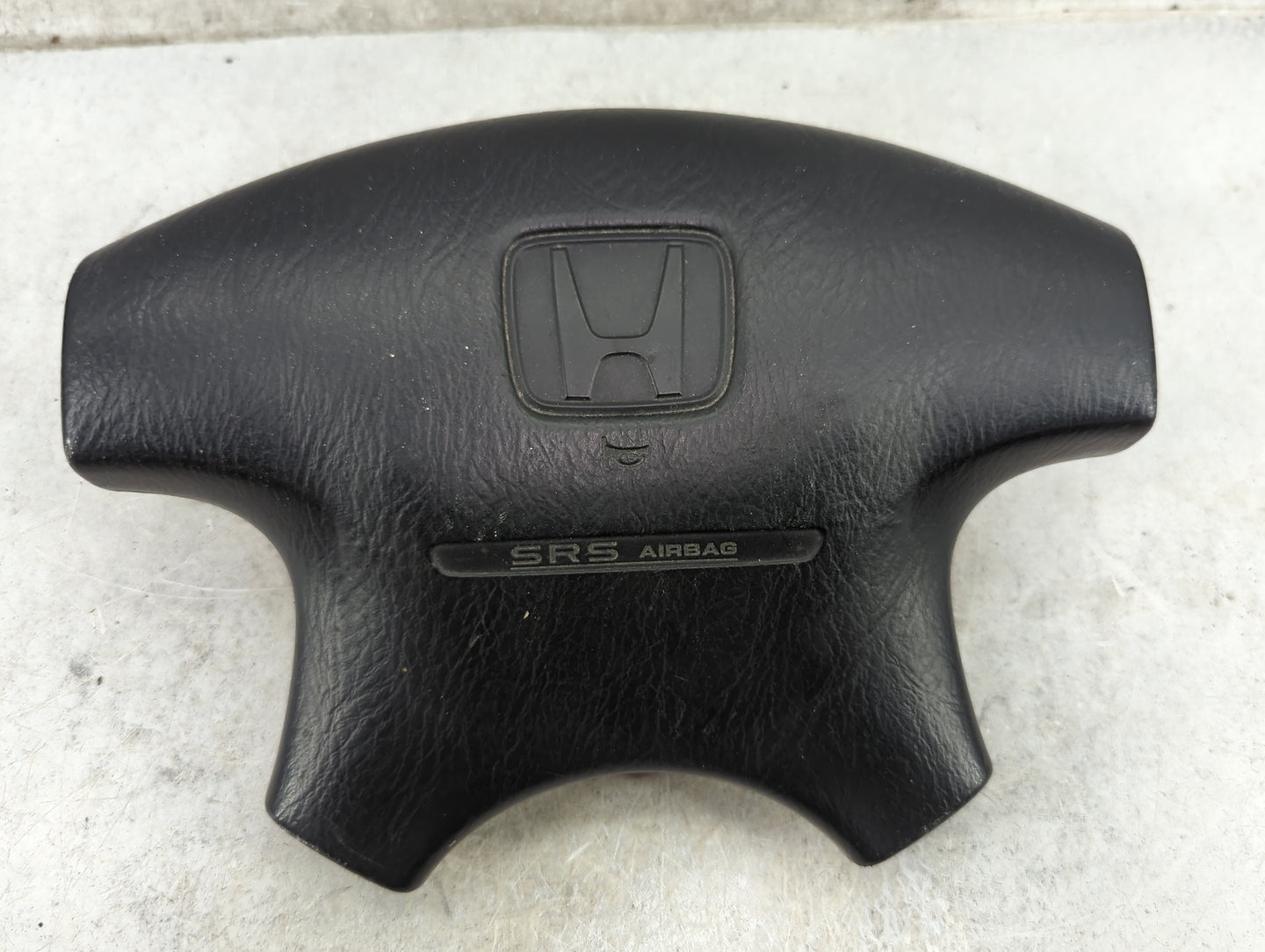 1999-2001 Honda Odyssey Air Bag Driver Left Steering Wheel Mounted P/N:HTK1AP374 77800-S84-A810-M1 Fits Fits 1998 1999 2000 