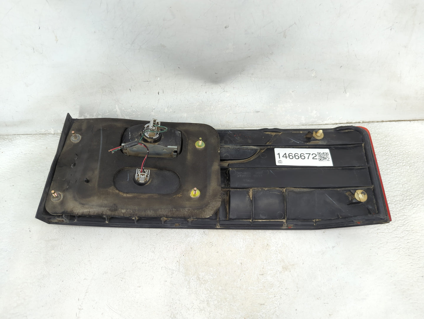 1999-2001 Honda Odyssey Tail Light Assembly Driver Left OEM Fits Fits 1999 2000 2001 OEM Used Auto Parts - Oemusedautoparts1