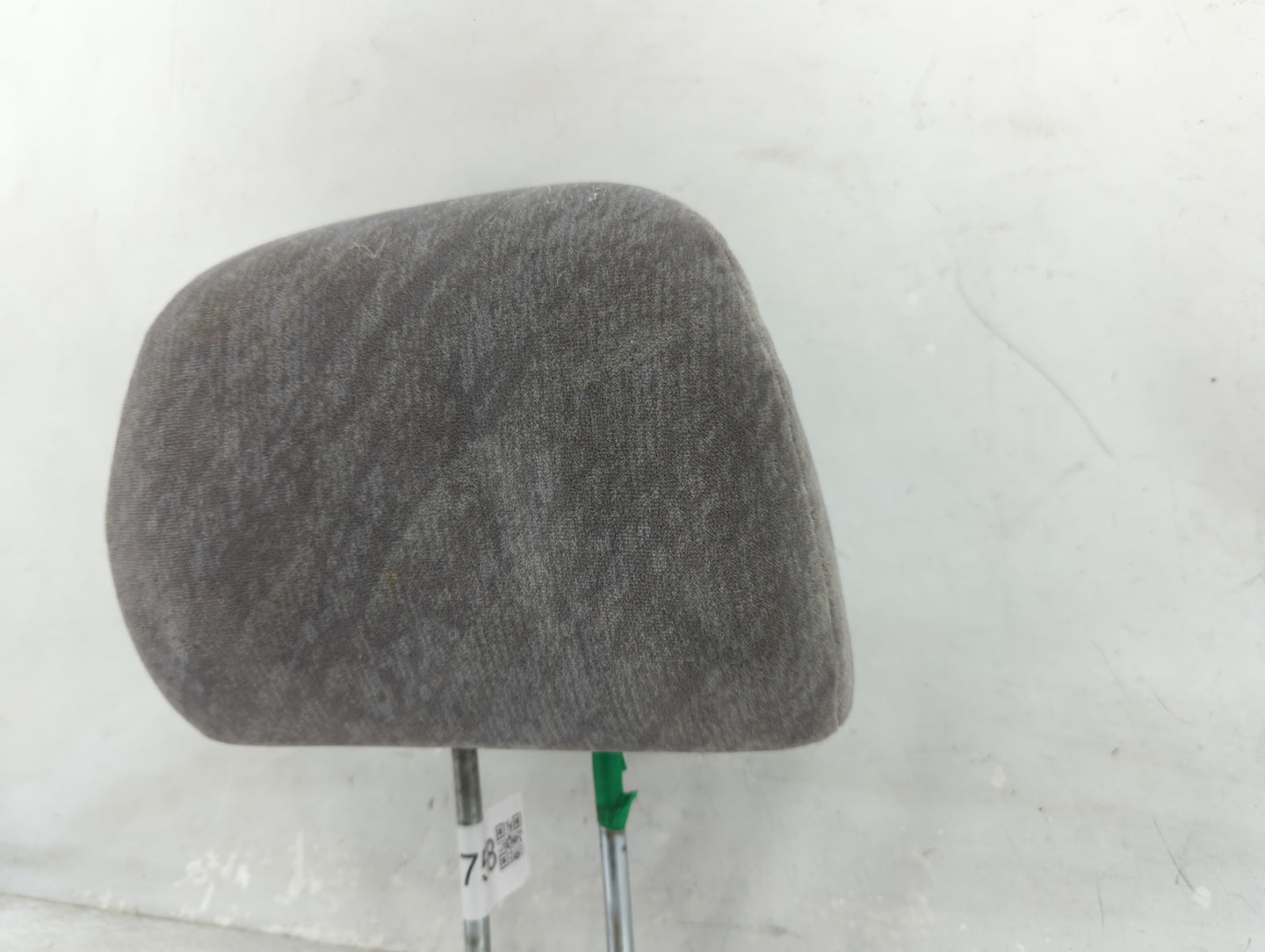 1999-2001 Honda Odyssey Headrest Head Rest Front Driver Seat Grey 1466758 - Oemusedautoparts1.com