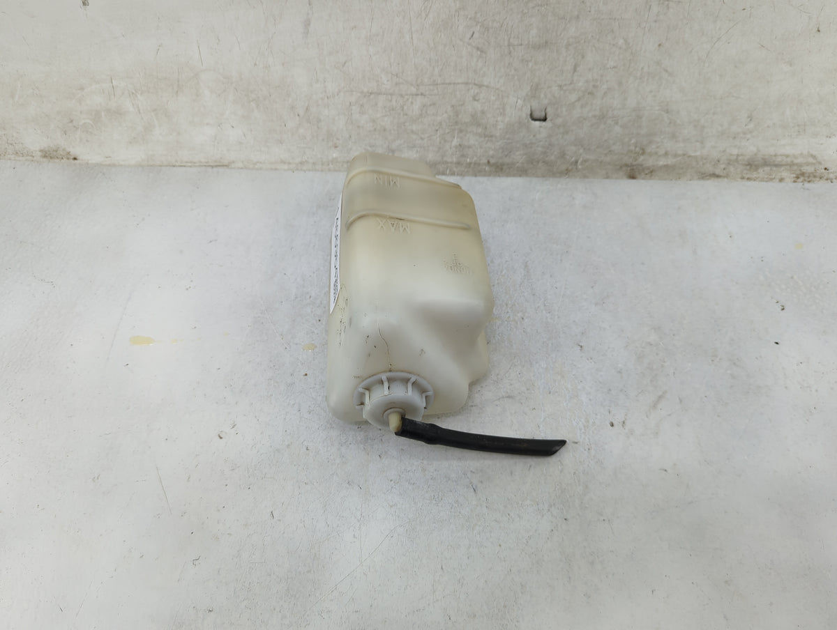 1999-2004 Honda Odyssey Radiator Coolant Overflow Expansion Tank Bottle 1466964 - Oemusedautoparts1.com