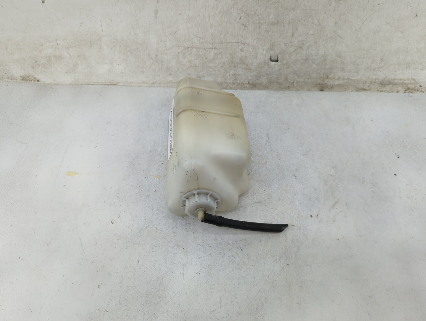 1999-2004 Honda Odyssey Radiator Coolant Overflow Expansion Tank Bottle 1466964 - Oemusedautoparts1.com