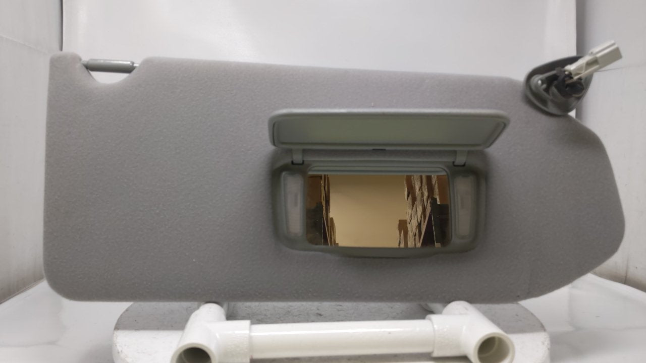 1999 Honda Odyssey Sun Visor Shade Replacement Passenger Right Mirror Fits OEM Used Auto Parts - Oemusedautoparts1.com