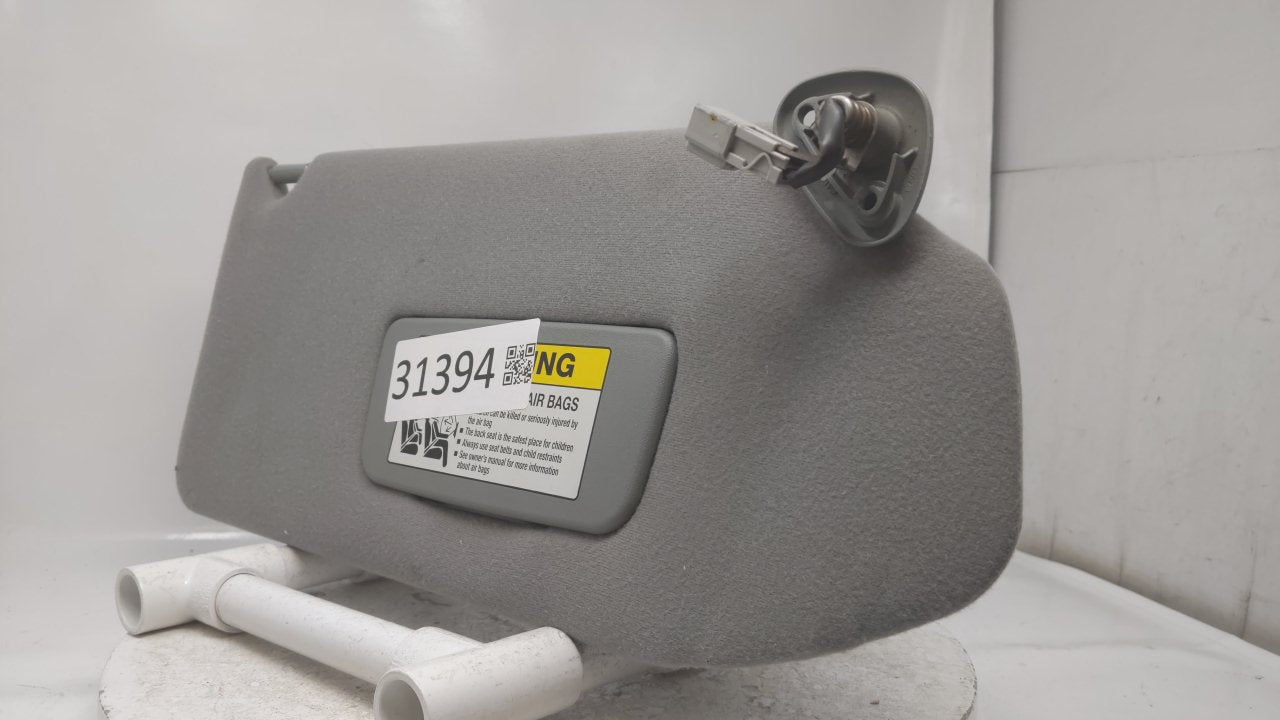1999 Honda Odyssey Sun Visor Shade Replacement Passenger Right Mirror Fits OEM Used Auto Parts - Oemusedautoparts1.com