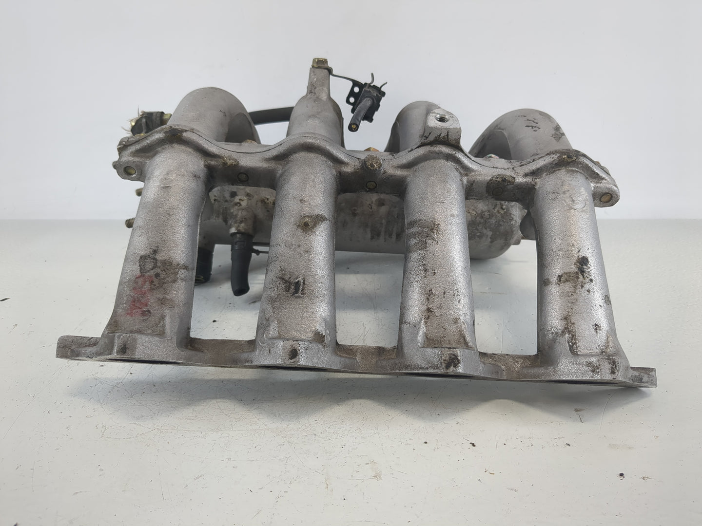 1998-1999 Hyundai Accent Air Intake Manifold Fits Fits 1998 1999 OEM Used Auto Parts - Oemusedautoparts1.com