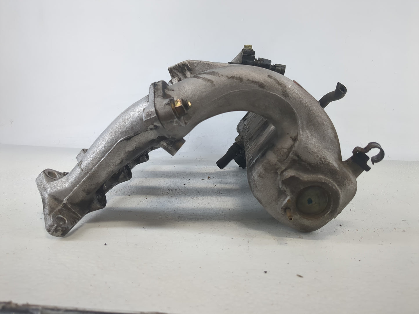 1998-1999 Hyundai Accent Air Intake Manifold Fits Fits 1998 1999 OEM Used Auto Parts - Oemusedautoparts1.com