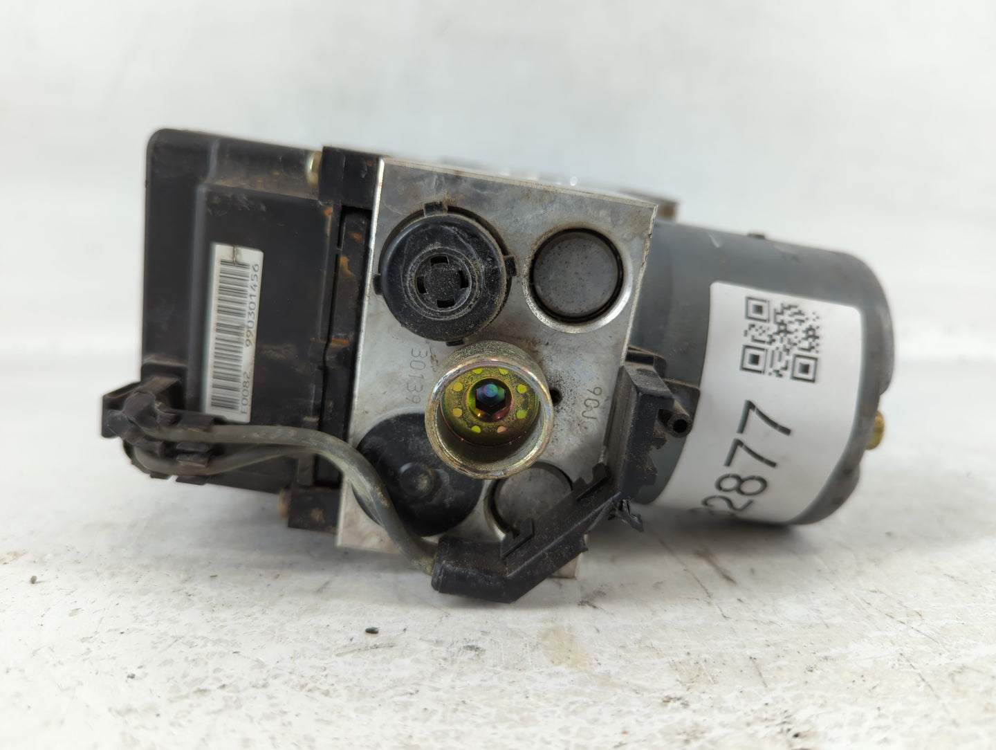 1999 Infiniti Qx4 ABS Pump Control Module Replacement P/N:990303623 E0082, N30HU-415 Fits OEM Used Auto Parts - Oemusedautop