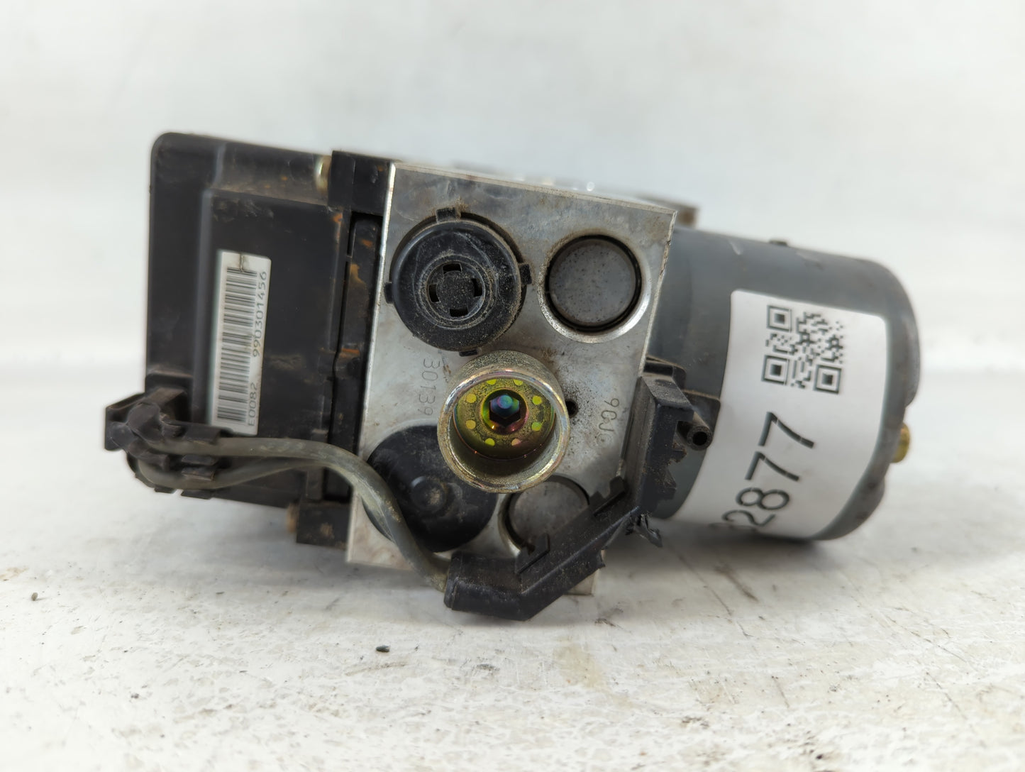 1999 Infiniti Qx4 ABS Pump Control Module Replacement P/N:990303623 E0082, N30HU-415 Fits OEM Used Auto Parts - Oemusedautop