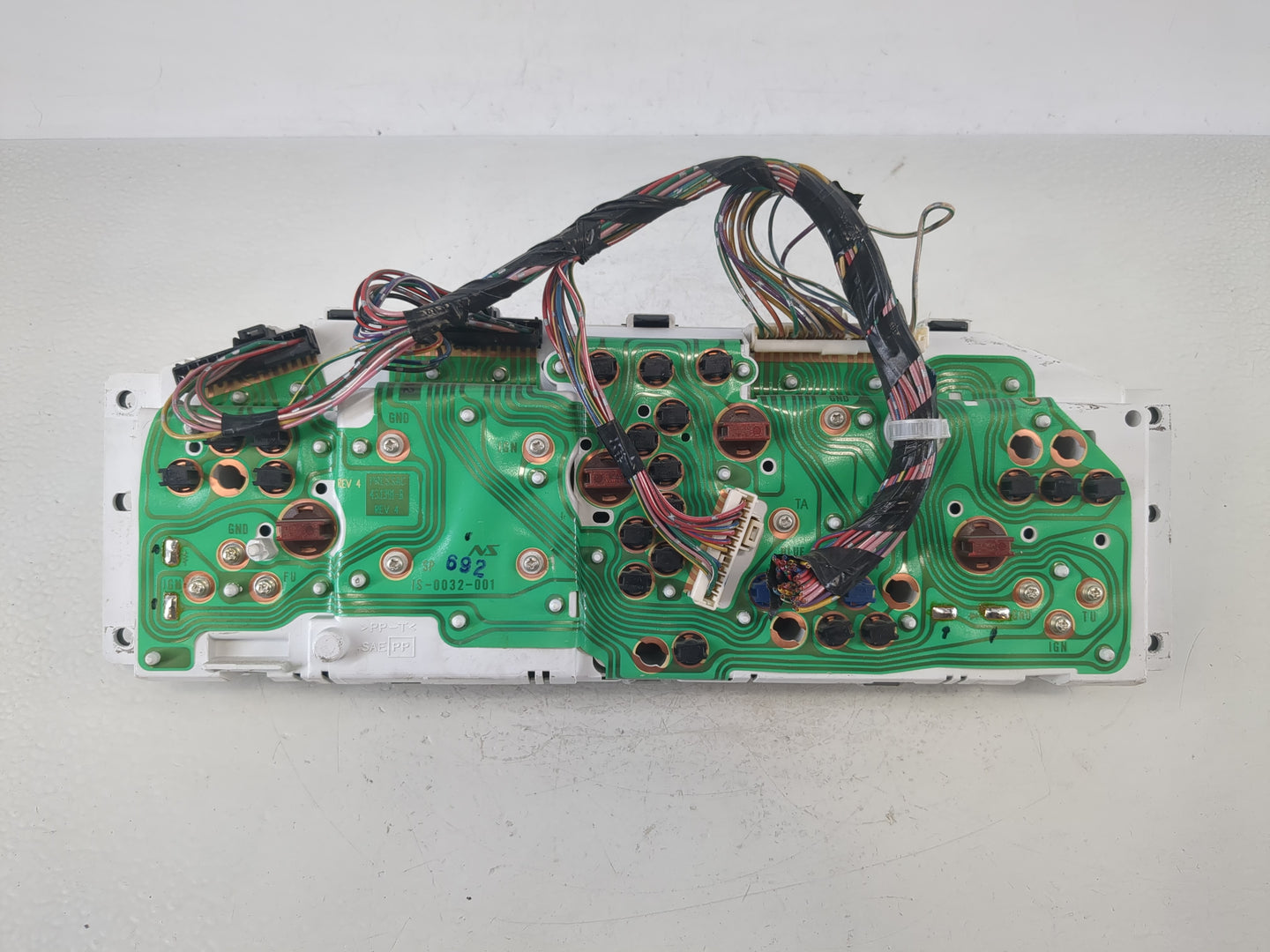 1999 Isuzu Rodeo Instrument Cluster Speedometer Gauges P/N:8971359193 Fits OEM Used Auto Parts - Oemusedautoparts1.com