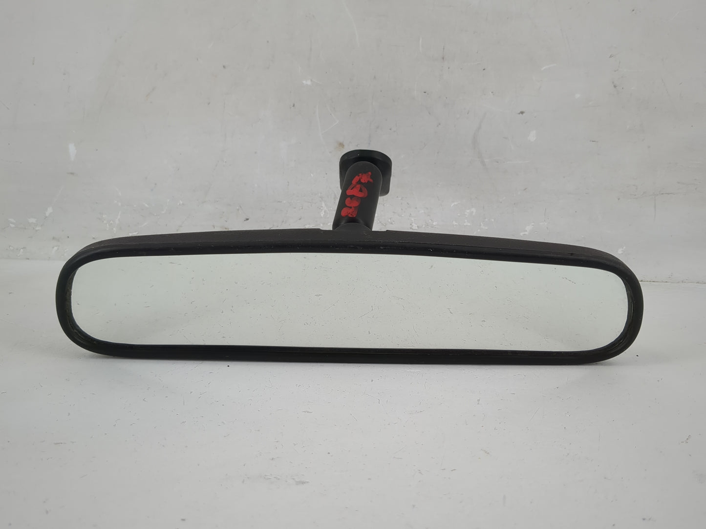 1999 Isuzu Rodeo Interior Rear View Mirror Replacement OEM P/N:E8011082 Fits OEM Used Auto Parts - Oemusedautoparts1.com