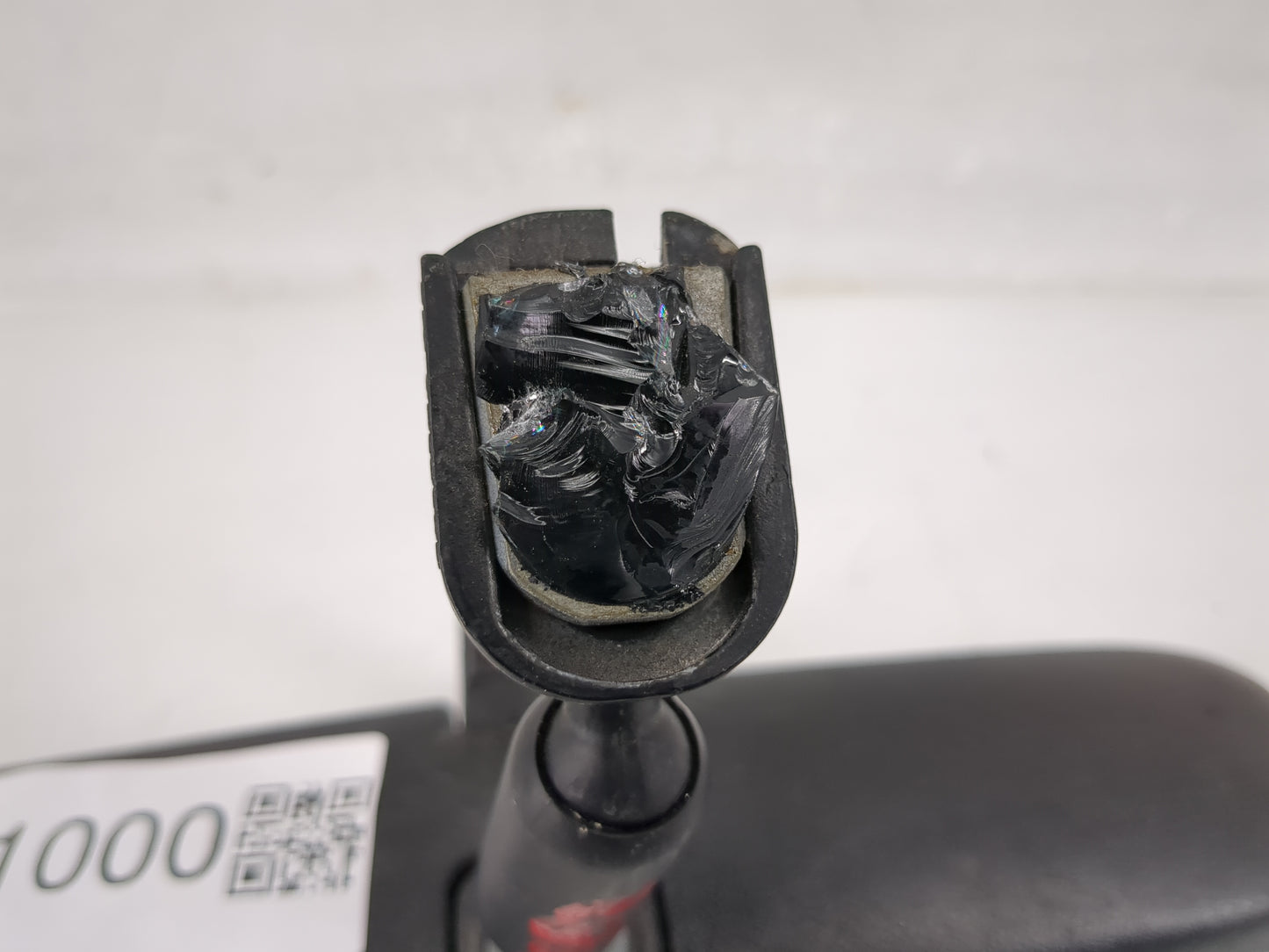 1999 Isuzu Rodeo Interior Rear View Mirror Replacement OEM P/N:E8011082 Fits OEM Used Auto Parts - Oemusedautoparts1.com