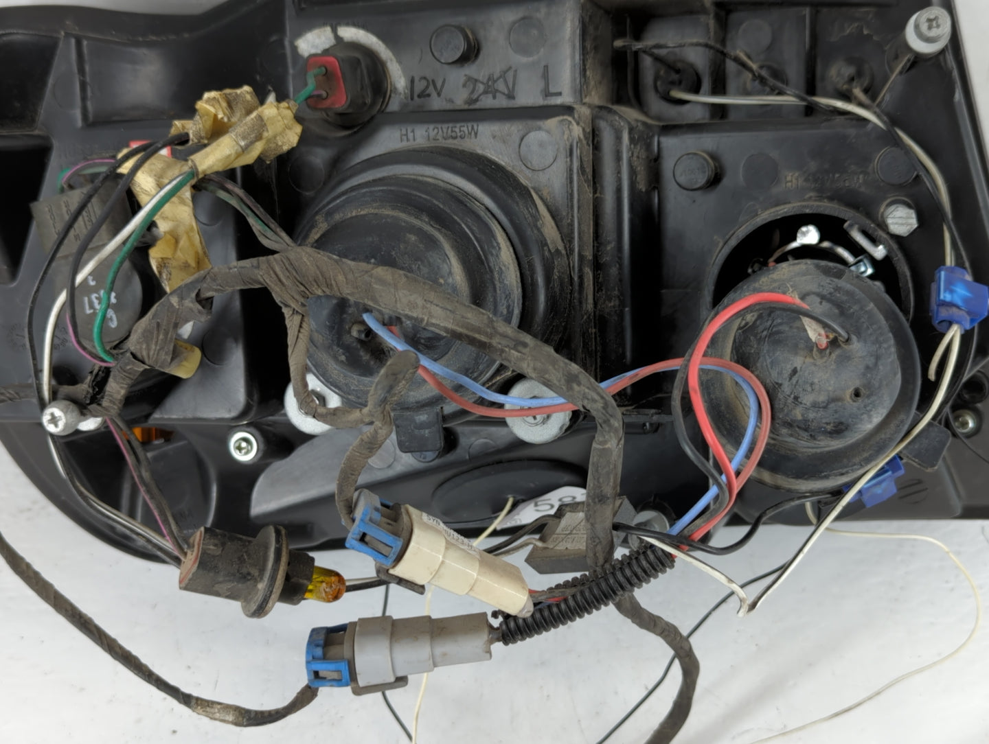 1997-2001 Jeep Cherokee Passenger Right Oem Head Light Headlight Lamp - Oemusedautoparts1.com