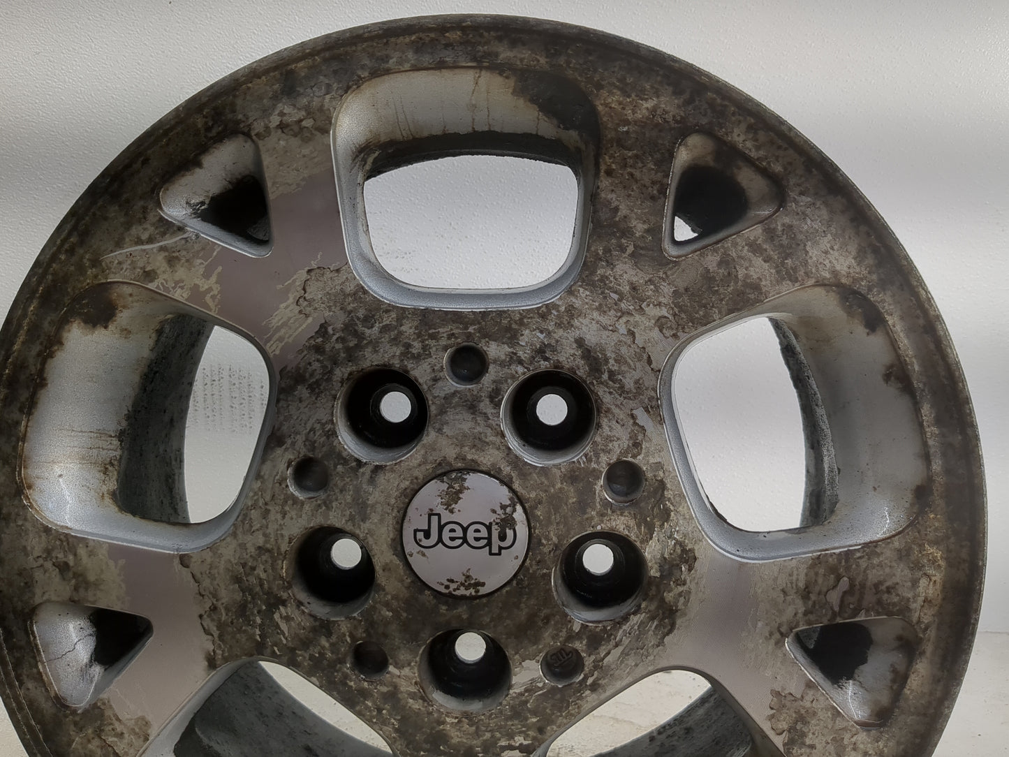 1999-2003 Jeep Grand Cherokee Oem Wheel Rim 1278560 - Oemusedautoparts1.com