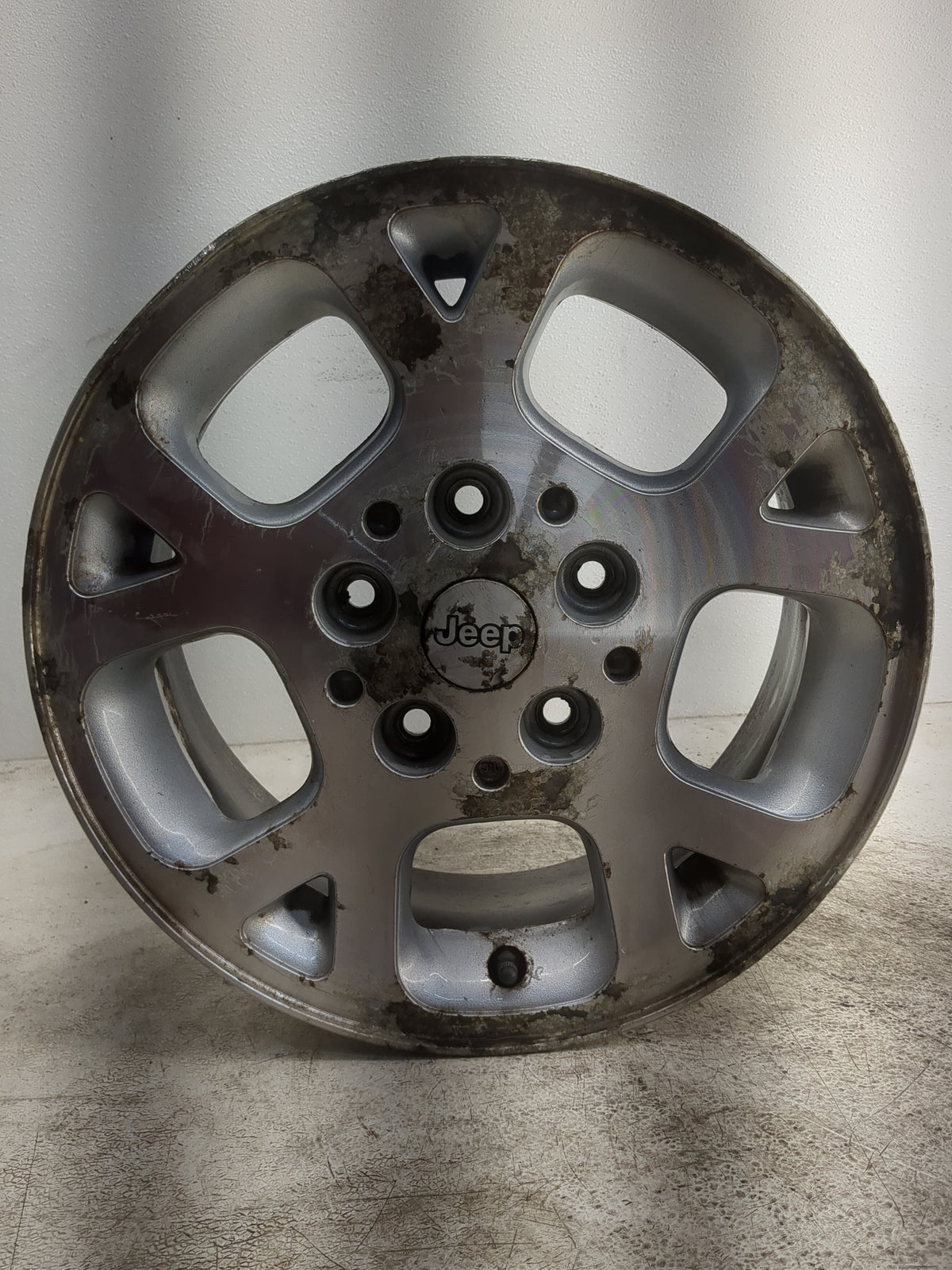 1999-2003 Jeep Grand Cherokee Oem Wheel Rim 1278562 - Oemusedautoparts1.com