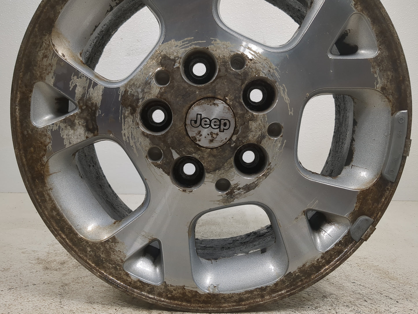 1999-2003 Jeep Grand Cherokee Oem Wheel Rim 1278563 - Oemusedautoparts1.com