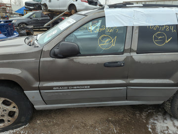 1999-2004 Jeep Grand Cherokee Driver Front Door Oem - Oemusedautoparts1.com