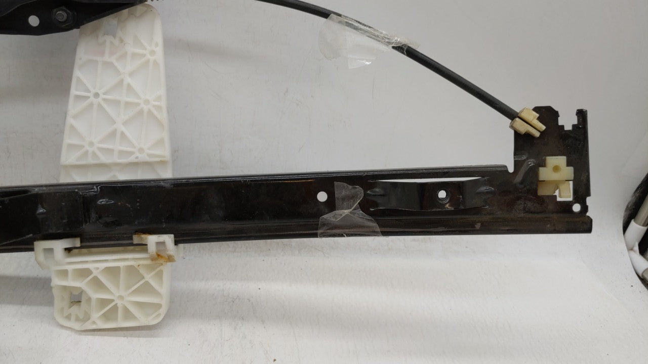 1999-2000 Jeep Grand Cherokee Driver Left Front Window Regulator - Oemusedautoparts1.com