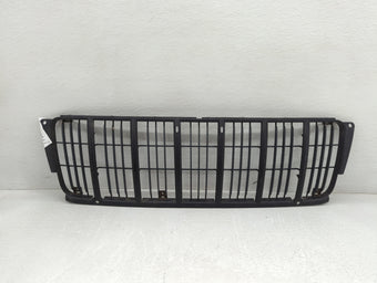 compare product 1999-2003 Jeep Grand Cherokee Front Grille Bumper Not Included