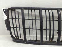1999-2003 Jeep Grand Cherokee Front Grille Bumper Not Included - Oemusedautoparts1.com