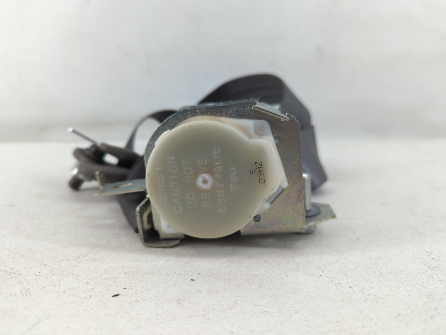 1999 Jeep Wrangler Left Driver Seat Belt Rear Retractor - Oemusedautoparts1.com