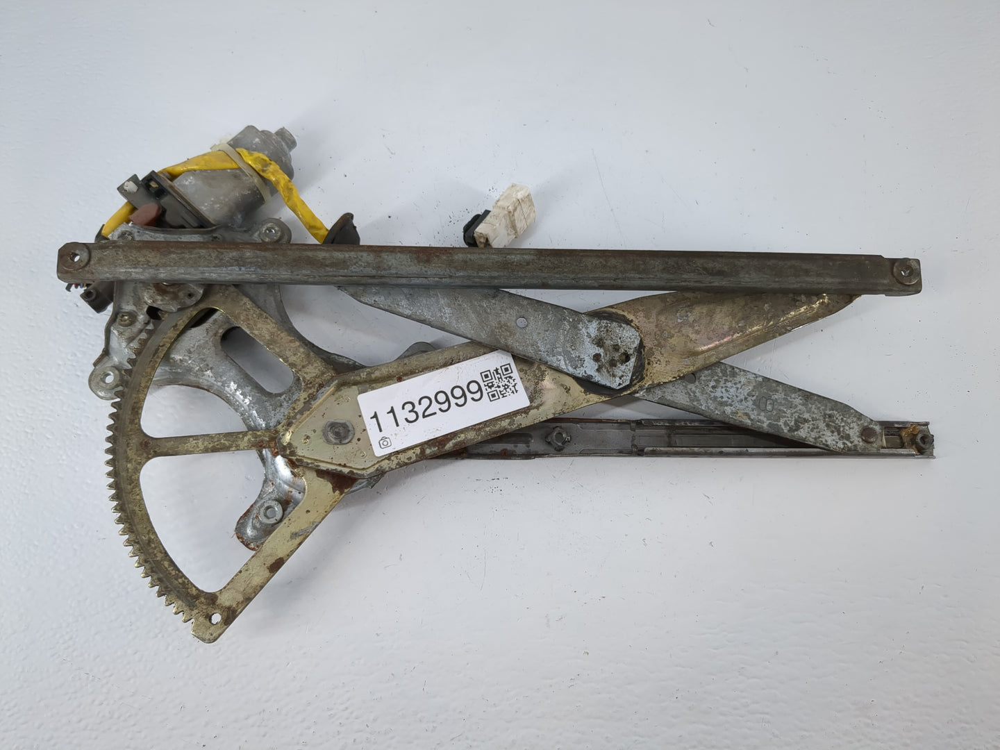 1998-2005 Lexus Gs300 Window Regulator Passenger Front - Oemusedautoparts1.com