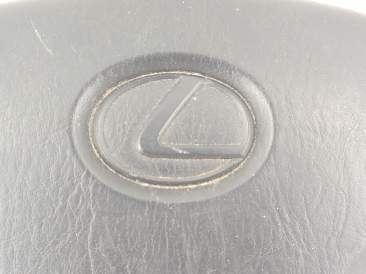 1999-2000 Lexus Rx300 Air Bag Driver Left Steering Wheel Mounted Fits Fits 1999 2000 OEM Used Auto Parts - Oemusedautoparts1