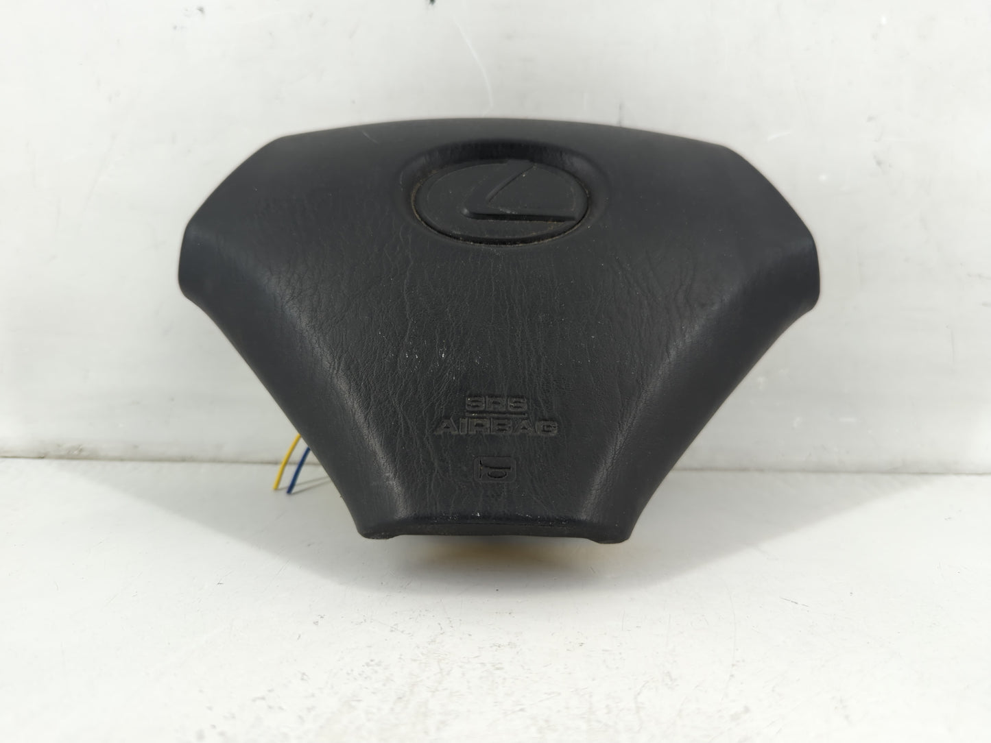1999-2000 Lexus Rx300 Air Bag Driver Left Steering Wheel Mounted Fits Fits 1999 2000 OEM Used Auto Parts - Oemusedautoparts1