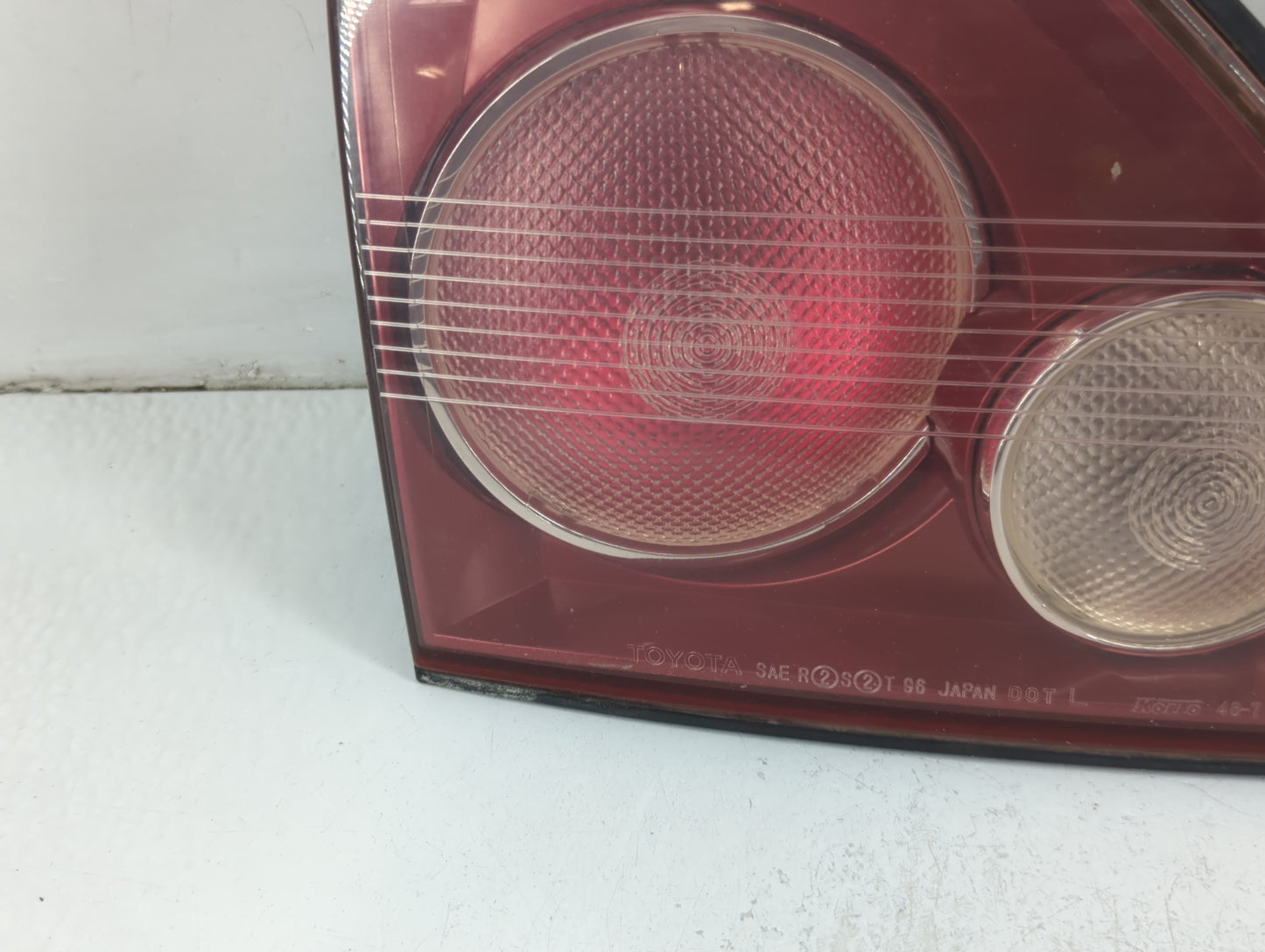 1999-2000 Lexus Rx300 Tail Light Assembly Driver Left OEM Fits Fits 1999 2000 OEM Used Auto Parts - Oemusedautoparts1.com