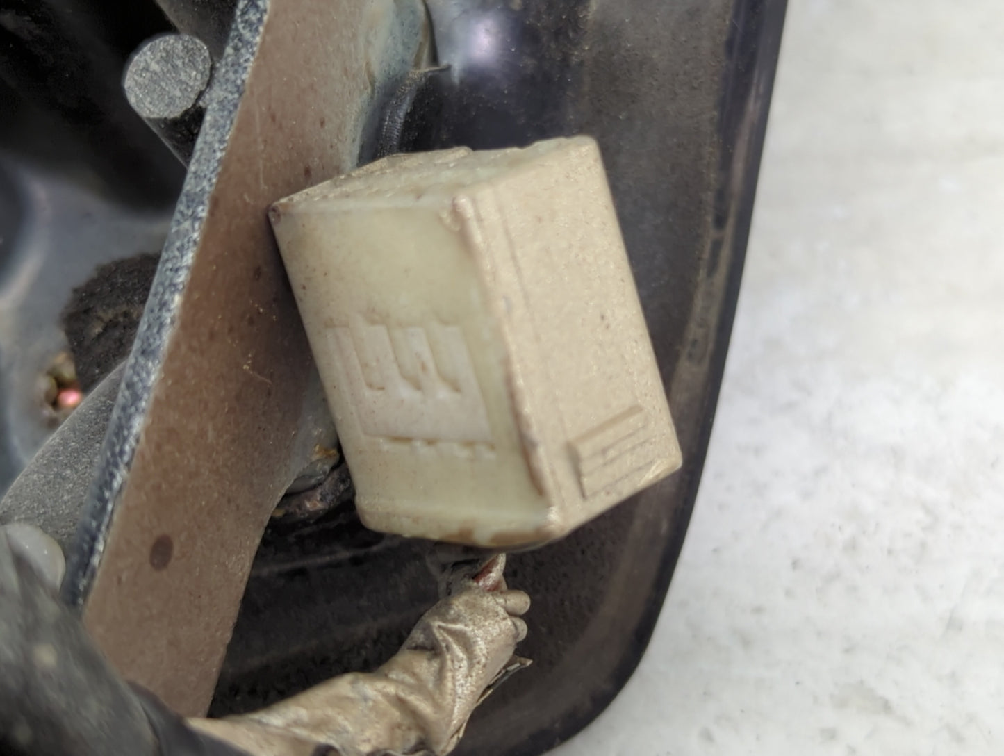 1999-2003 Lexus Rx300 Passenger Side View Mirror - Right Door Mirror OEM Used - Oemusedautoparts1.com