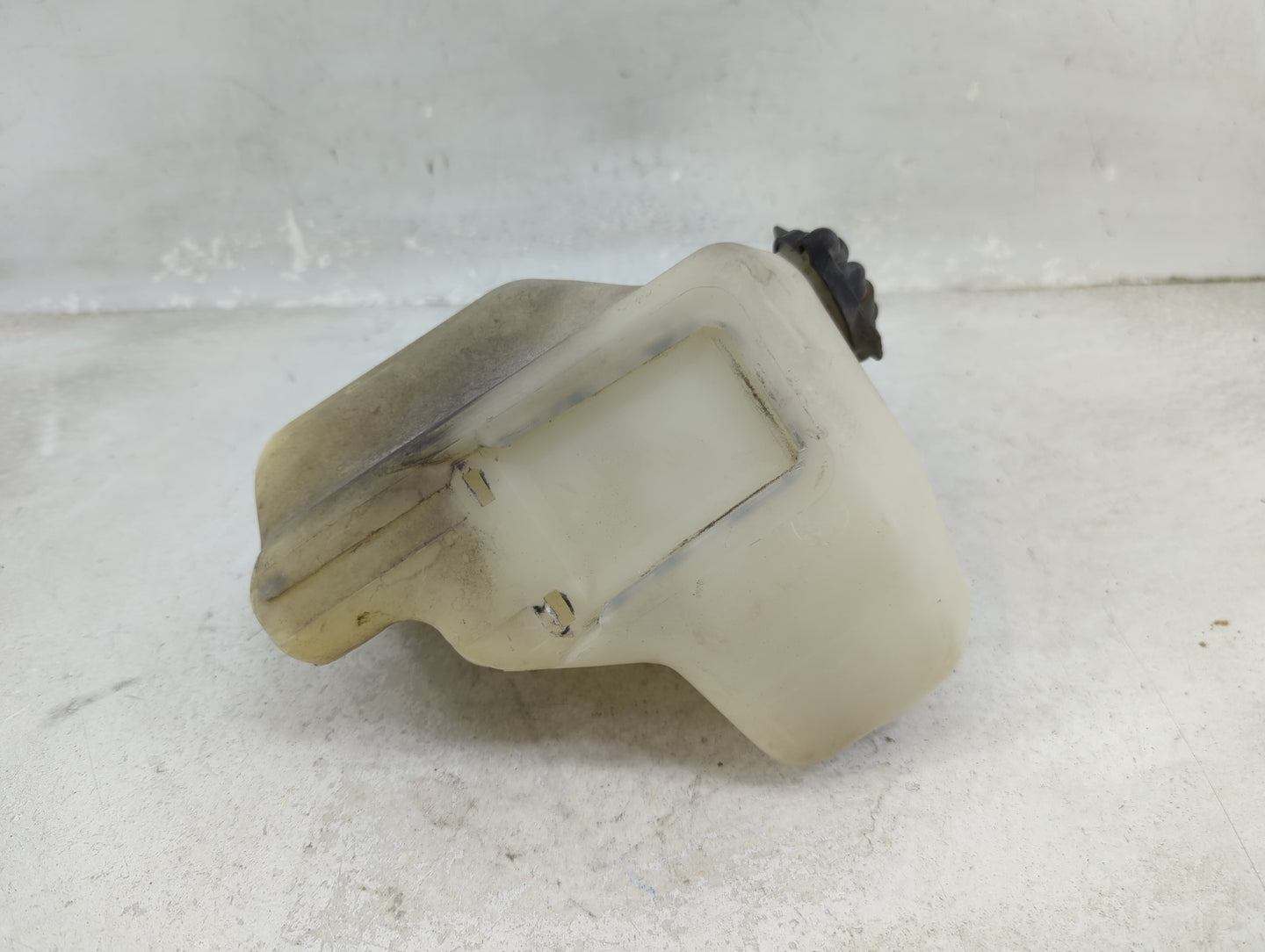 1999-1999 Lexus Rx300 Radiator Coolant Overflow Expansion Tank Bottle - Oemusedautoparts1.com