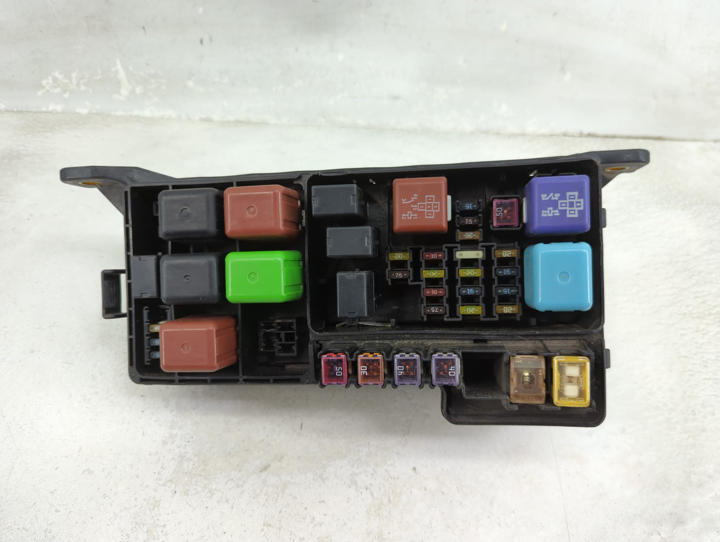 1999 Lexus Rx300 Fusebox Fuse Box Panel Relay Module Fits OEM Used Auto Parts - Oemusedautoparts1.com