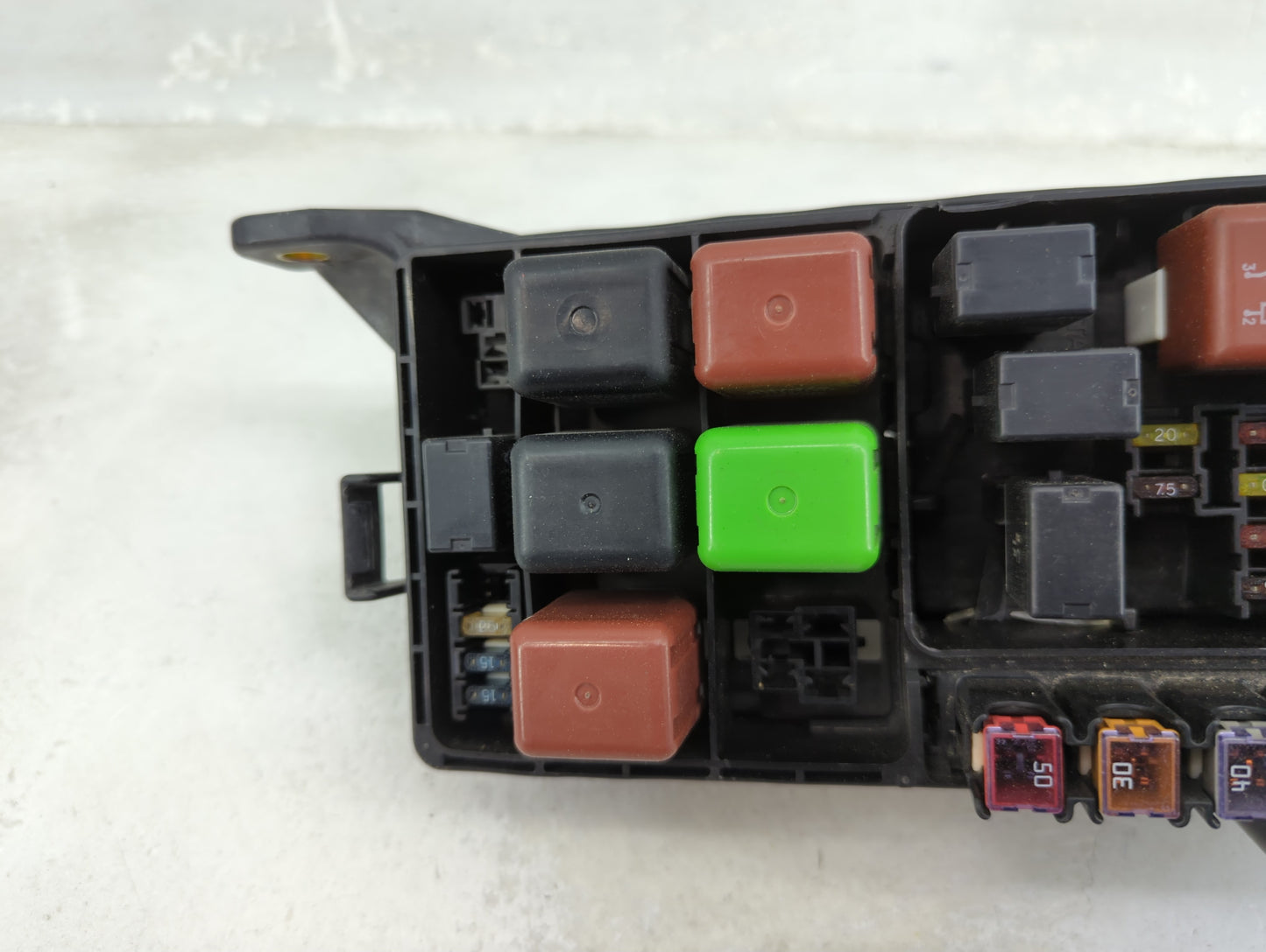 1999 Lexus Rx300 Fusebox Fuse Box Panel Relay Module Fits OEM Used Auto Parts - Oemusedautoparts1.com