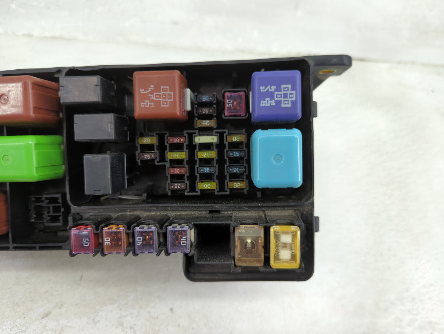 1999 Lexus Rx300 Fusebox Fuse Box Panel Relay Module Fits OEM Used Auto Parts - Oemusedautoparts1.com