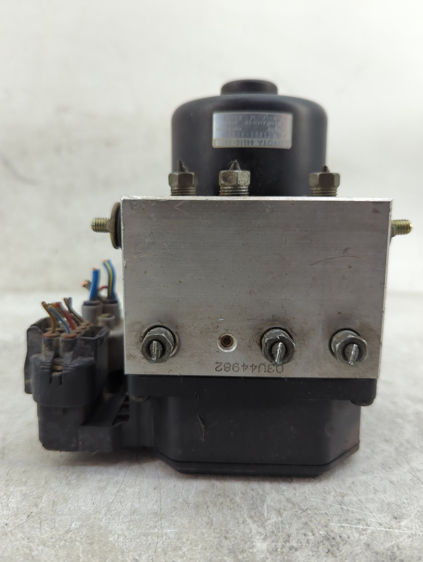 1999-2000 Lexus Rx300 ABS Pump Control Module Replacement P/N:44510-48010 133000-4100 Fits Fits 1999 2000 OEM Used Auto Part