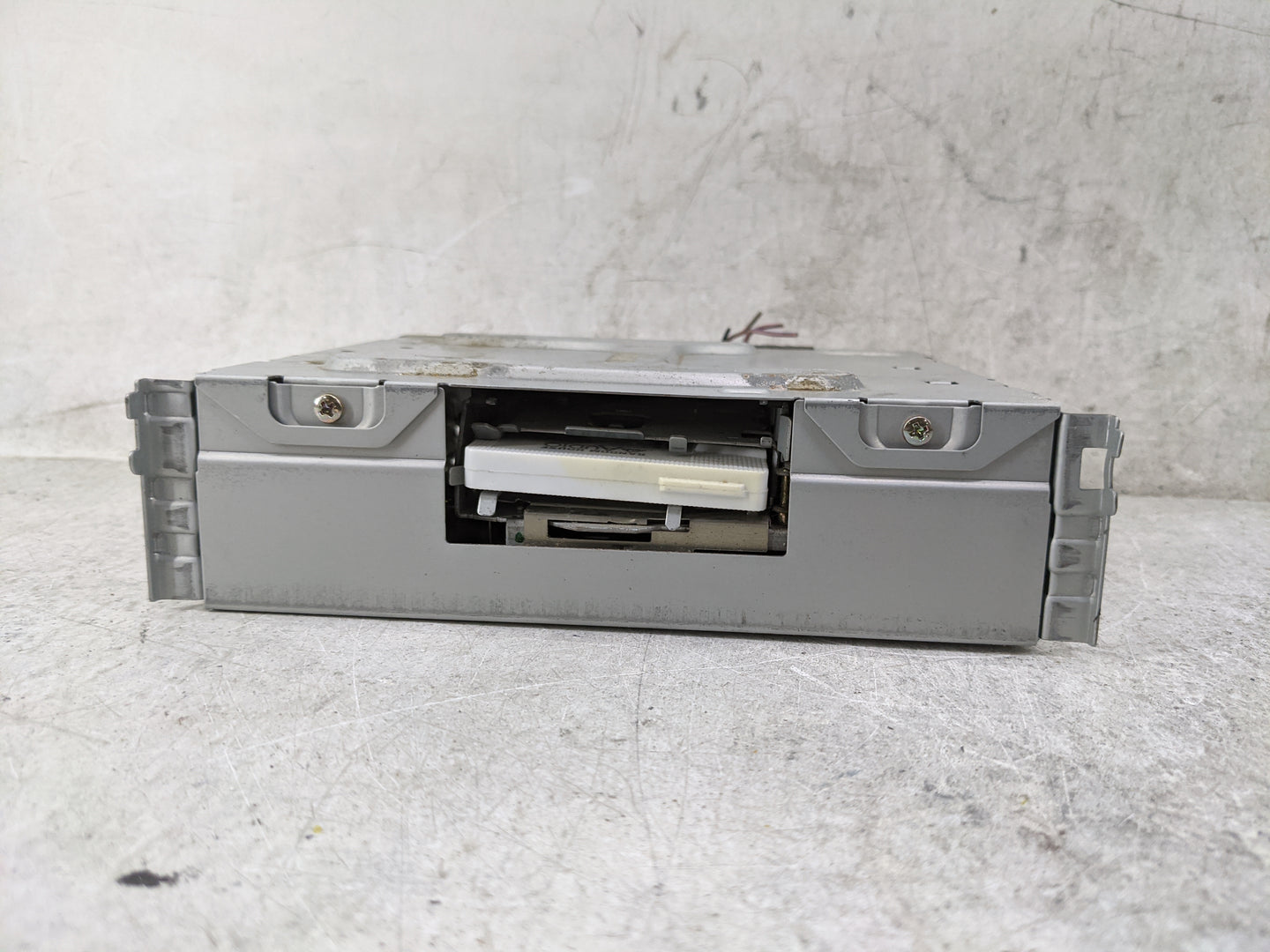 1999 Lexus Rx300 Radio AM FM Cd Player Receiver Replacement P/N:86120-48050 KEX-M9086ZT Fits OEM Used Auto Parts - Oemusedau