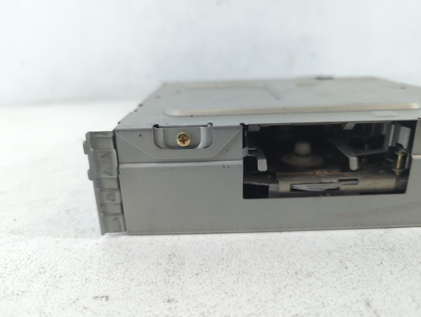 1999 Lexus Rx300 Am Fm Cd Player Radio Receiver - Oemusedautoparts1.com