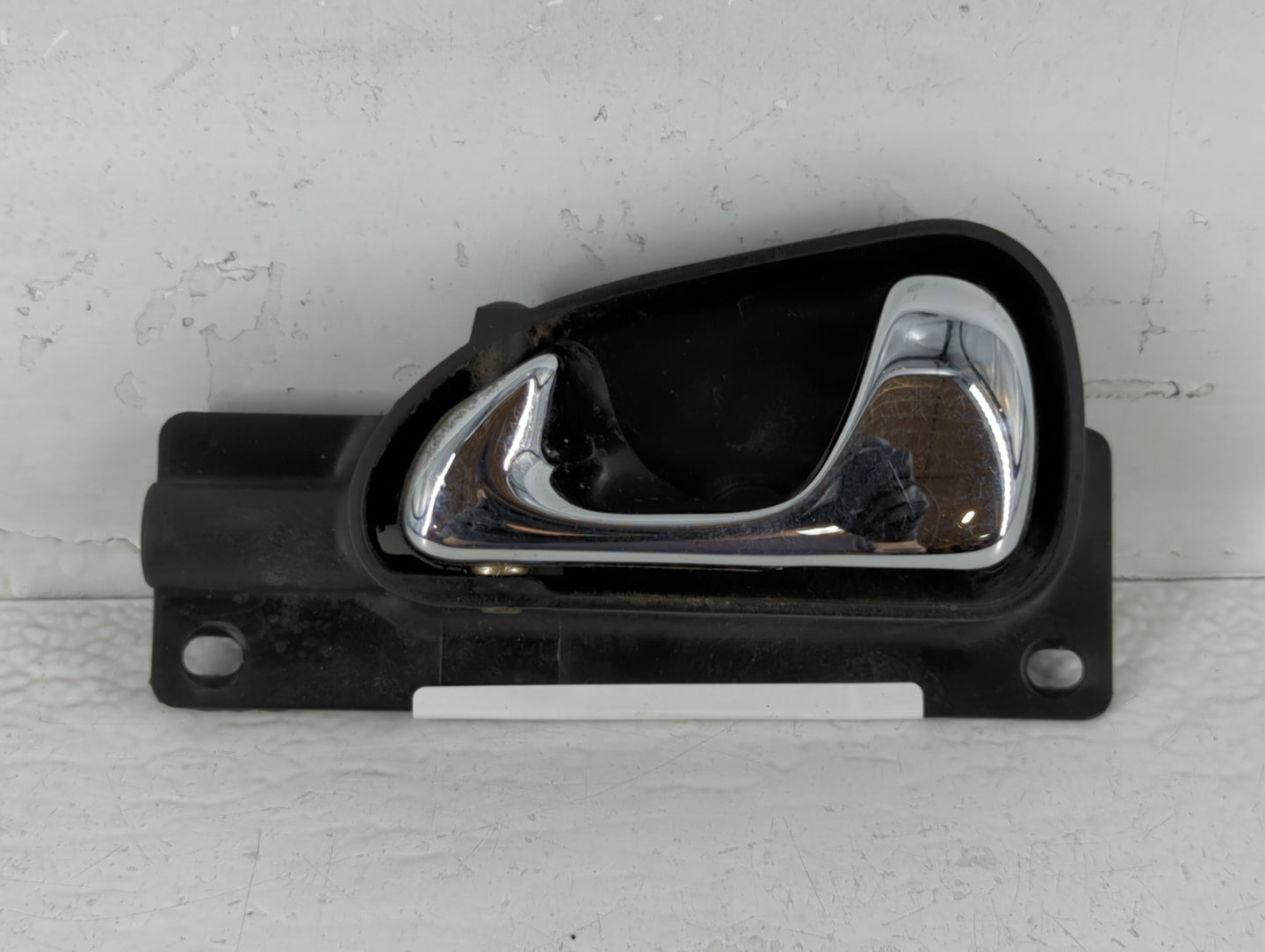1999 Lincoln Continental Driver Front Left Door Handle Exterior Assembly - Oemusedautoparts1.com