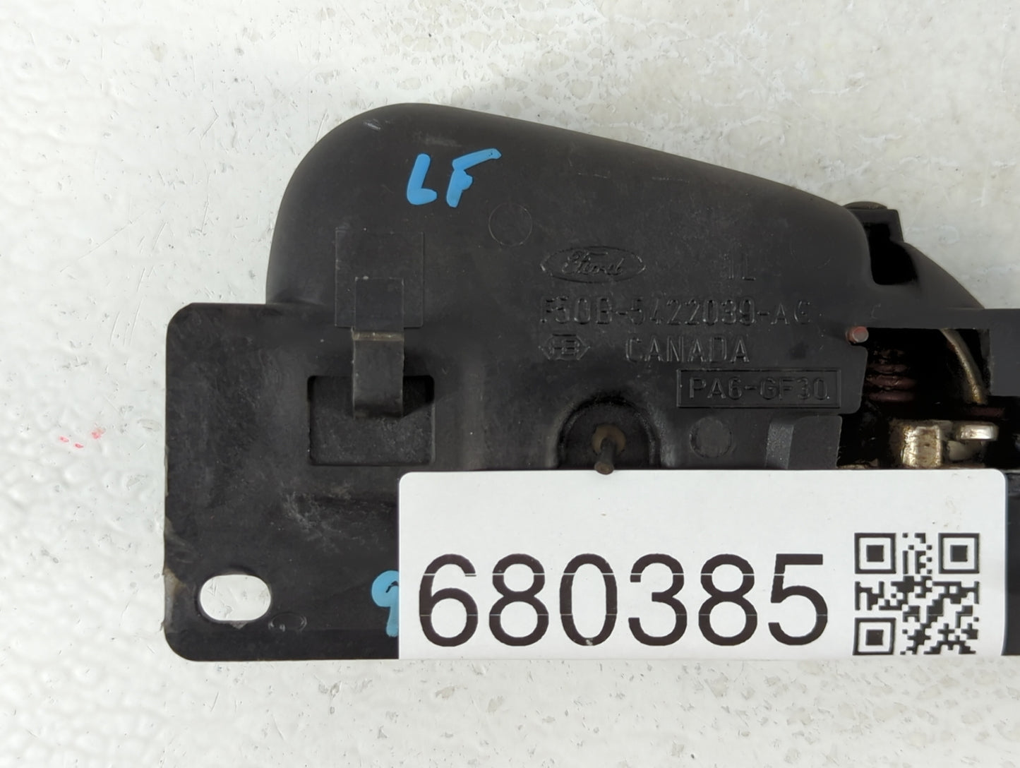 1999 Lincoln Continental Driver Front Left Door Handle Exterior Assembly - Oemusedautoparts1.com