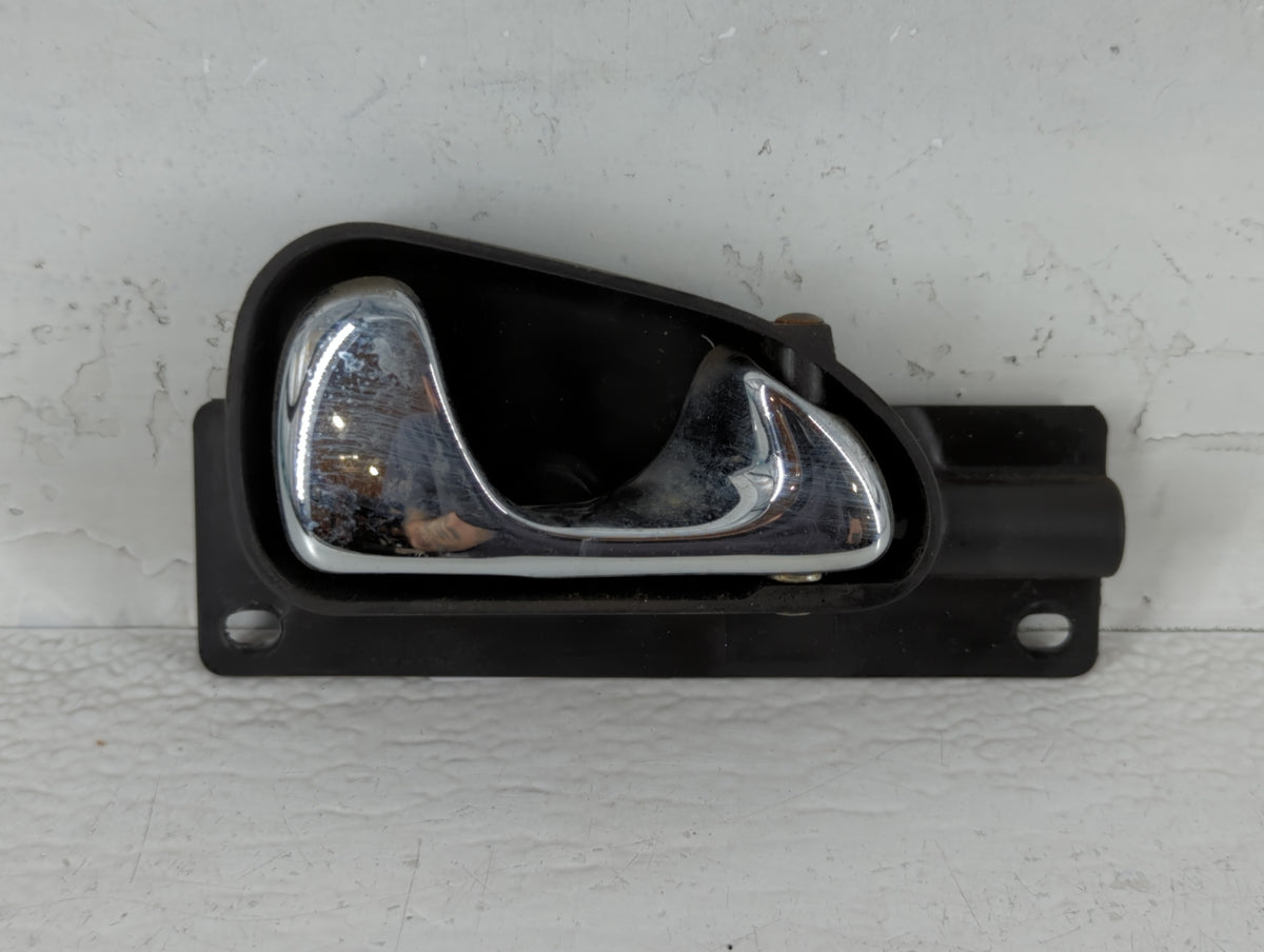 1999 Continental Passenger Front Right Door Handle Exterior Assembly - Oemusedautoparts1.com
