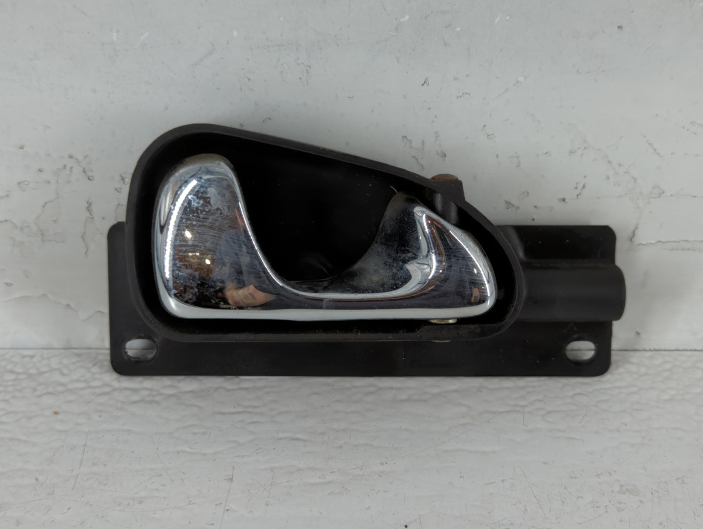 1999 Continental Passenger Front Right Door Handle Exterior Assembly - Oemusedautoparts1.com