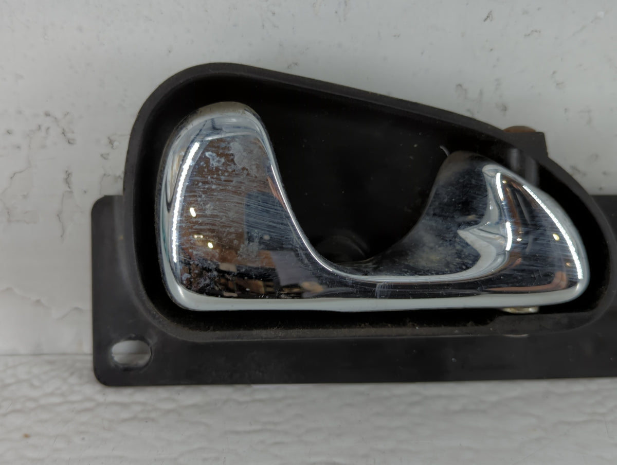 1999 Continental Passenger Front Right Door Handle Exterior Assembly - Oemusedautoparts1.com