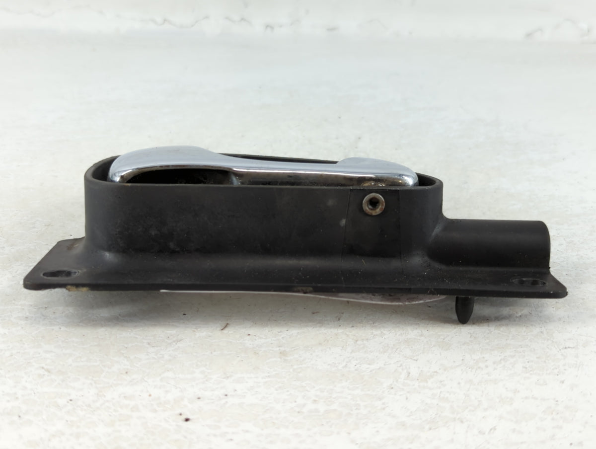 1999 Continental Passenger Front Right Door Handle Exterior Assembly - Oemusedautoparts1.com