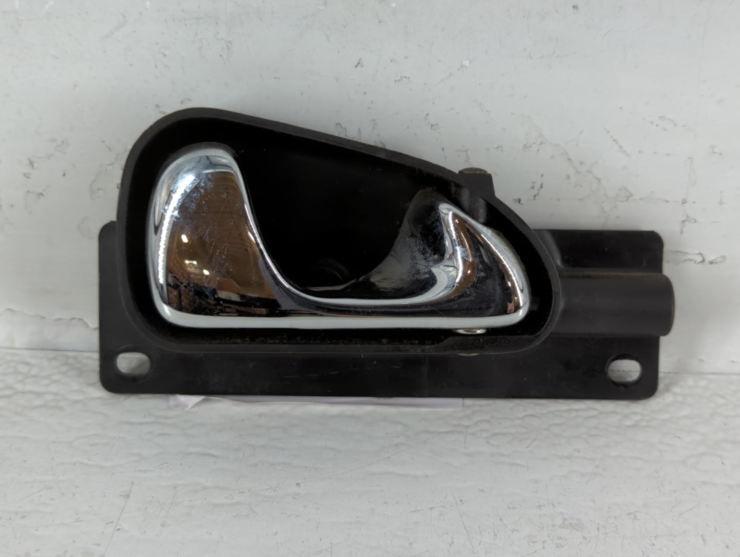 1999 Continental Passenger Front Right Door Handle Exterior Assembly - Oemusedautoparts1.com