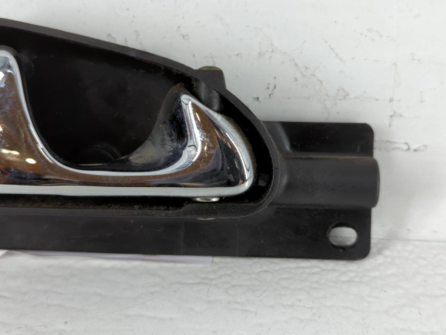 1999 Continental Passenger Front Right Door Handle Exterior Assembly - Oemusedautoparts1.com
