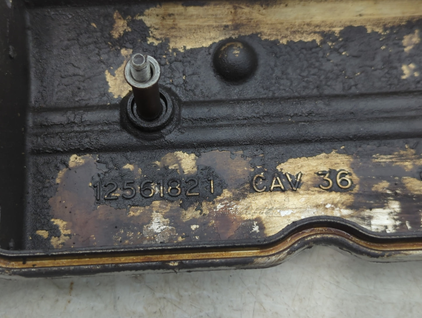 1999 Lincoln Ls Driver Left Cylinder Head Valve Cover P/N:12561821 Fits OEM Used Auto Parts - Oemusedautoparts1.com