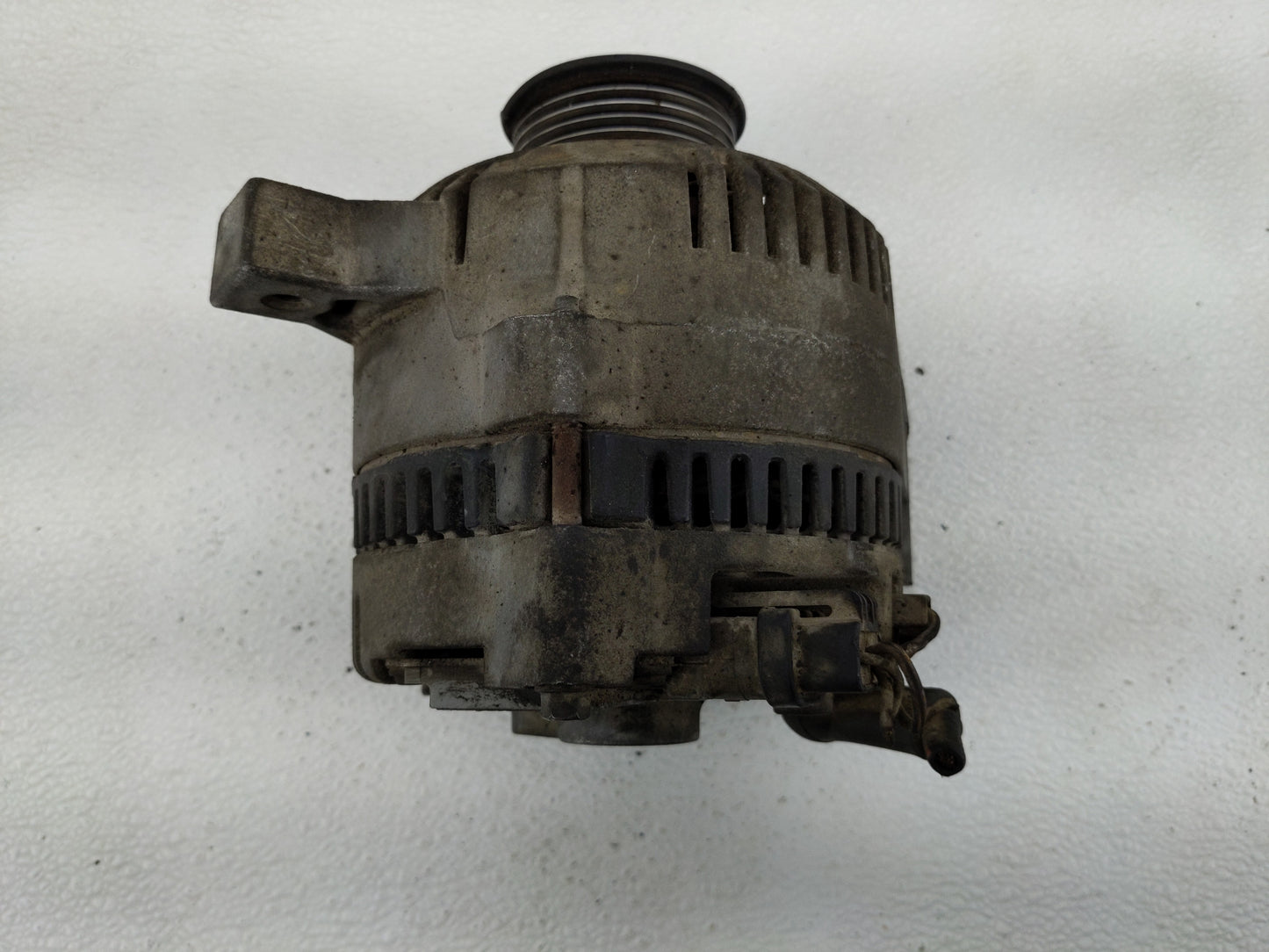 1998-1999 Lincoln Navigator Alternator Replacement Generator Charging Assembly Engine OEM P/N:F5DU-10316-AA Fits OEM Used Au