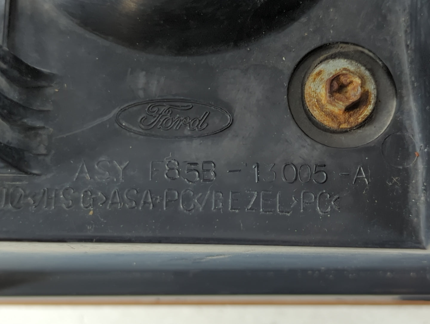 1998-2002 Lincoln Navigator Passenger Right Oem Head Light Headlight Lamp - Oemusedautoparts1.com