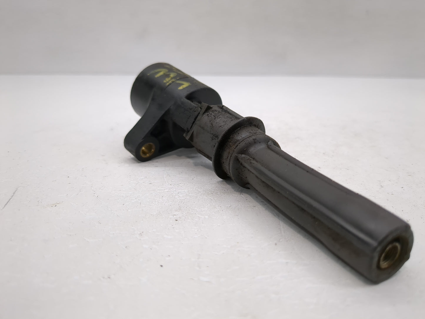 1998-2000 Lincoln Town Car Ignition Coil Igniter Pack - Oemusedautoparts1.com