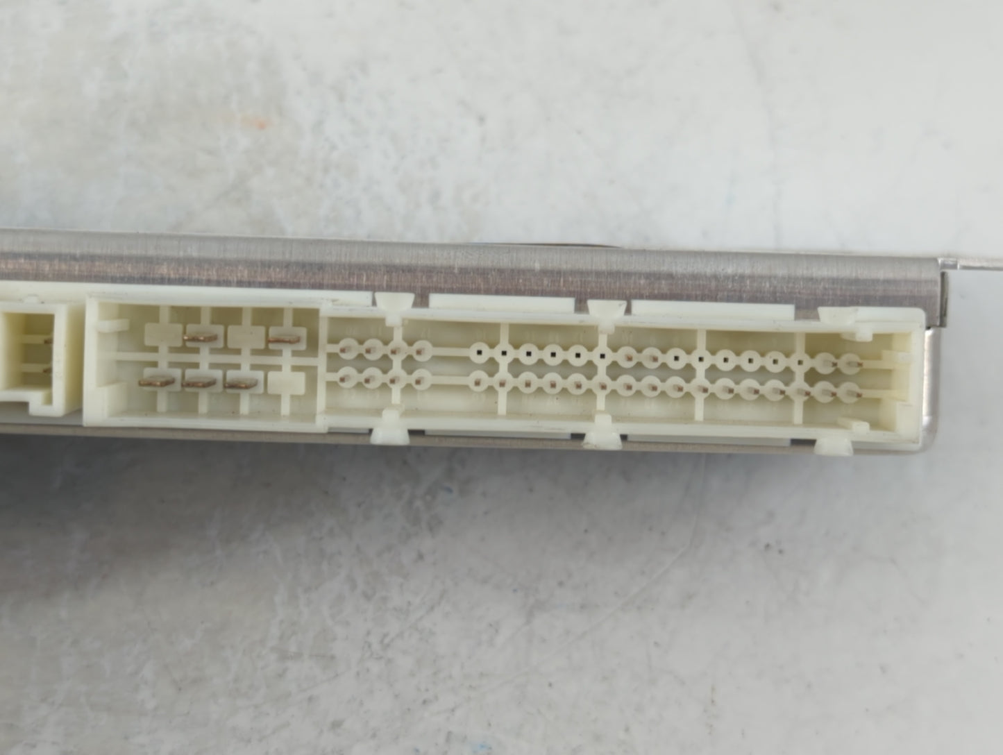 1999-2000 Mercedes-benz C280 Body Control Module Bcm Inner Cabin Fuse Box - Oemusedautoparts1.com
