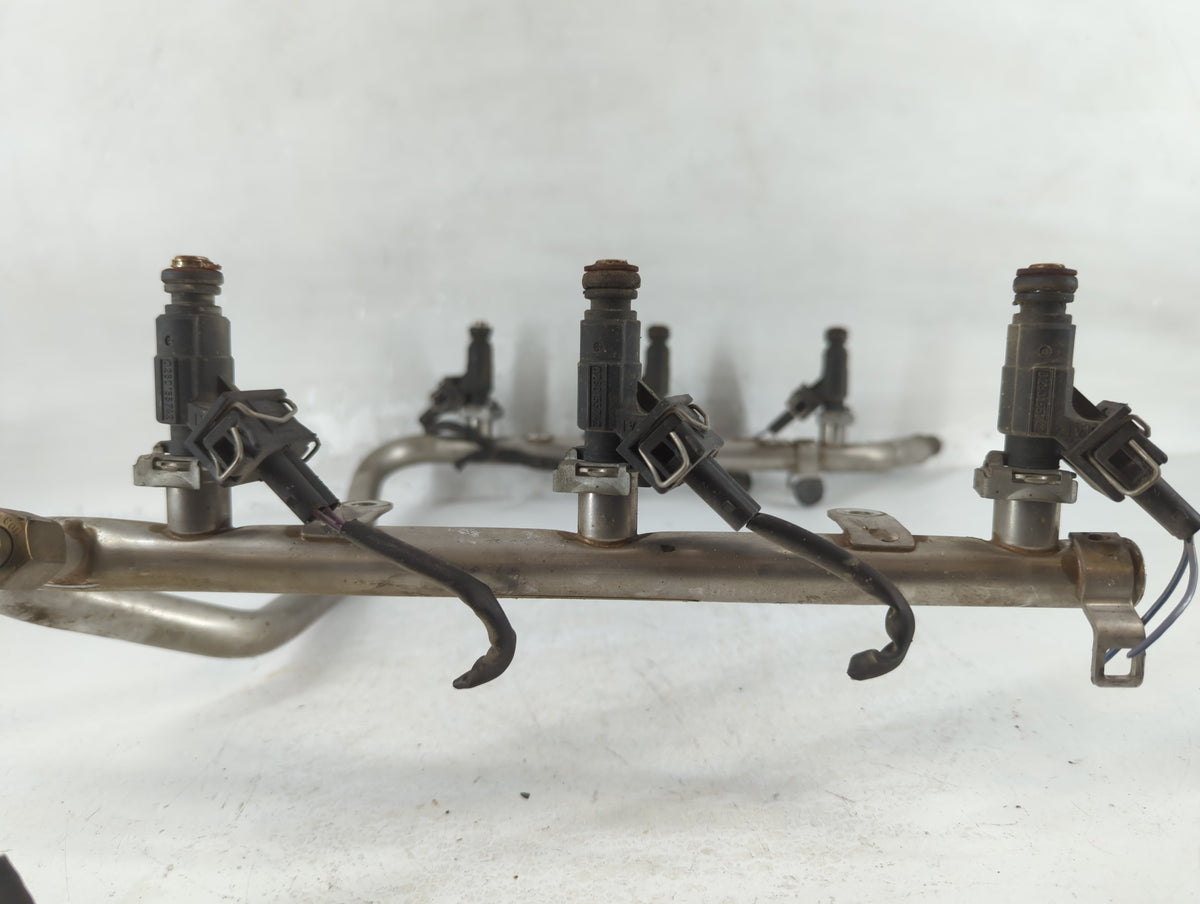 1999 Mercedes-Benz E320 Fuel Injectors P/N:0 280 151 038 A 112 70 00 95 Fits OEM Used Auto Parts - Oemusedautoparts1.com