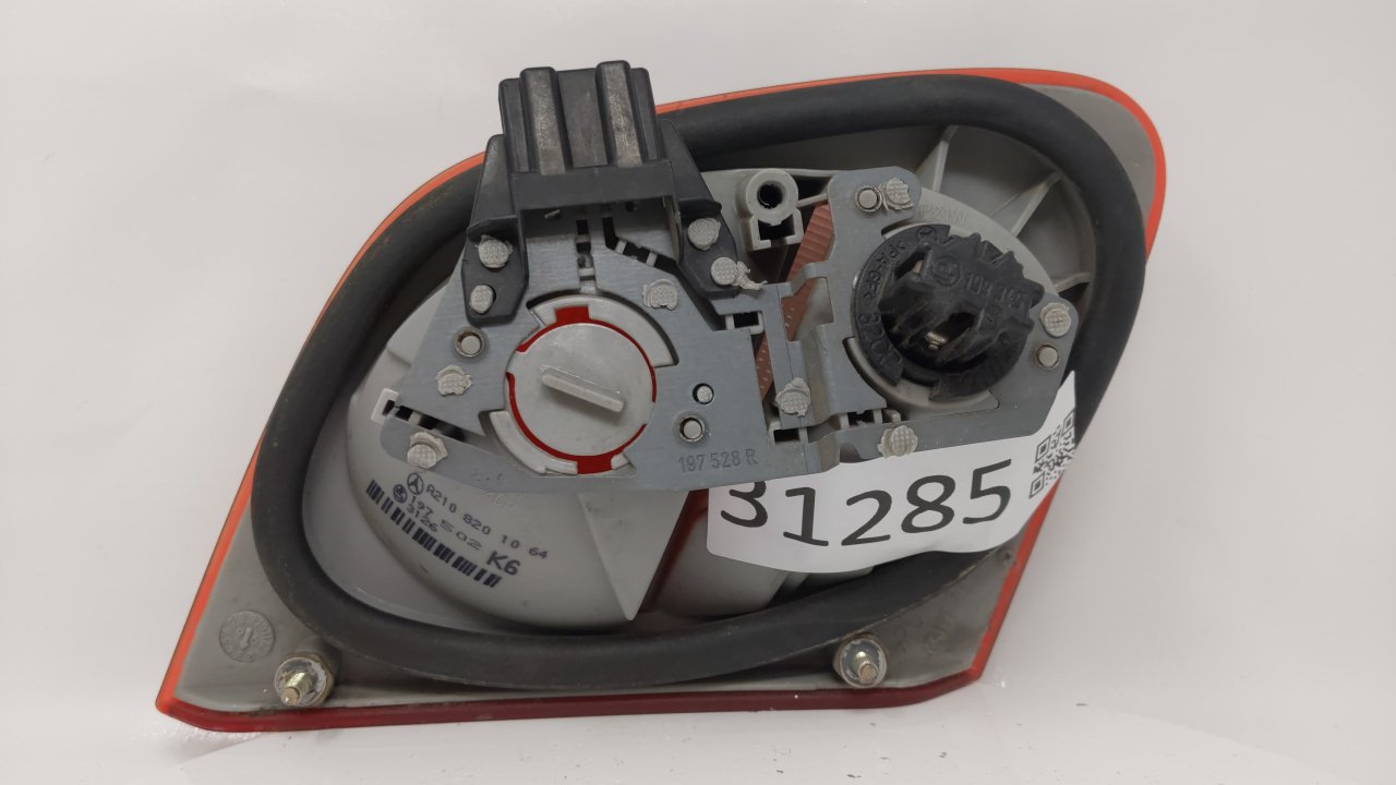 1998-1999 Mercedes-Benz E55 Amg Tail Light Assembly Passenger Right OEM Fits Fits 1996 1997 1998 1999 OEM Used Auto Parts - 